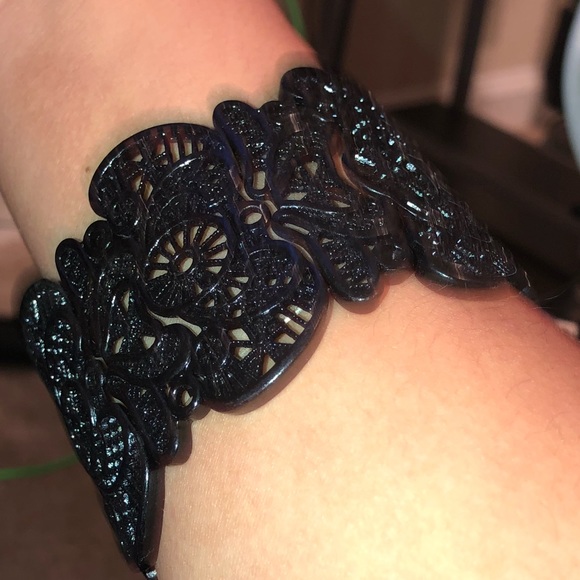 Black fashionable bracelet - Picture 2 of 2